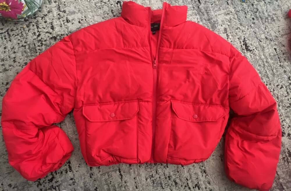 Love Tree Red Cropped Puffer Jacket with Front Pockets Size L
